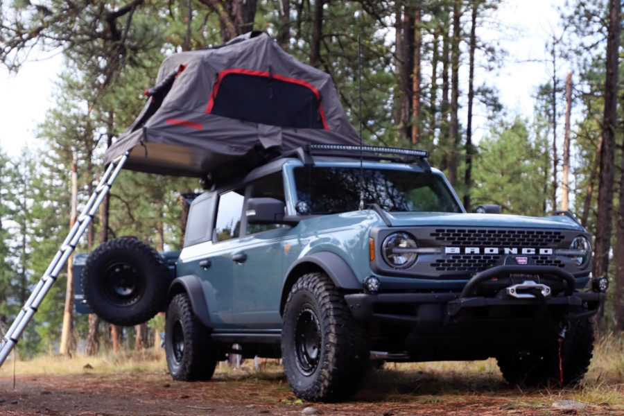 <strong>Ultimate Guide to Overlanding: Off The Grid Adventures</strong>